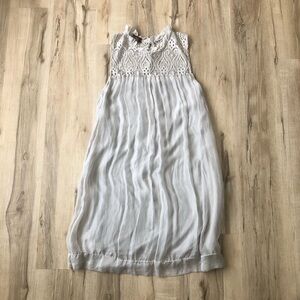 Chic White Lace Midi Dress Amanti 100% Silk Embroidered Mockneck High Collar